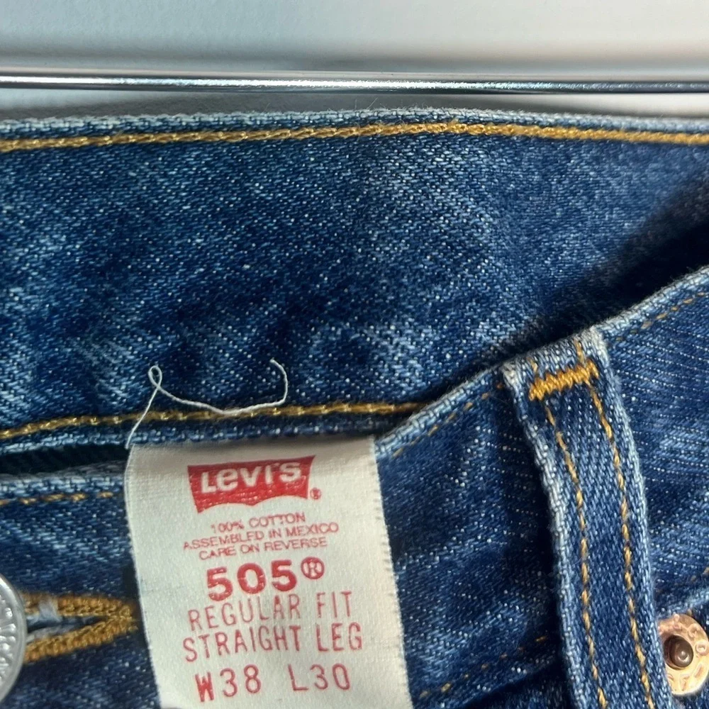 Levi’s 1999 Vintage 38x30 505 Straight Leg Medium Dark Wash Jeans